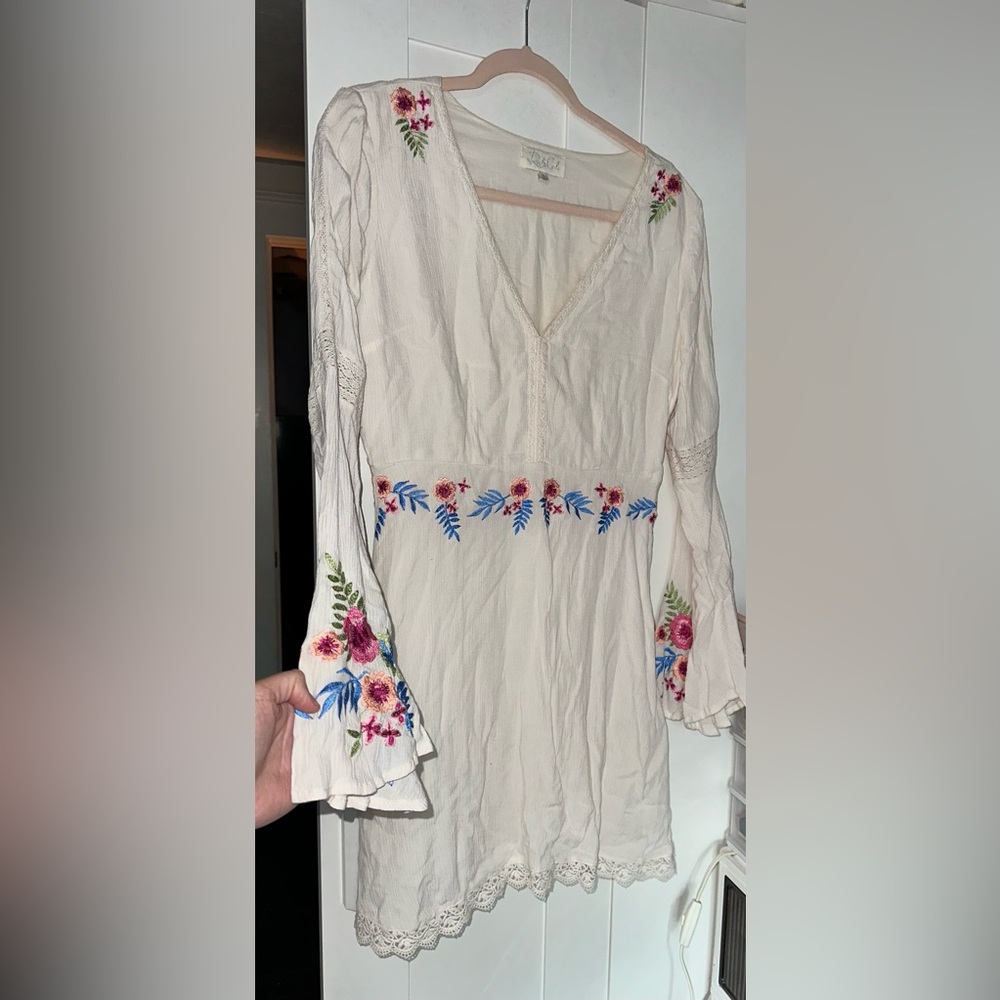 NWOT Anthropologie & RahiCali Ivory Bell Sleeved Embroidered Floral Midi Dress